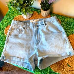 Garage, ultra high rise Jean short, size 7, EUC